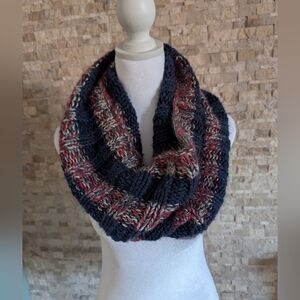 Chunky Knit Infinity Scarf Cowl Multicolor Navy Pink Aughts Y2K
